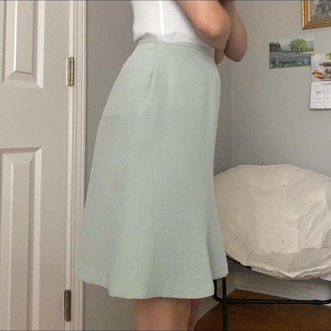 Kasper Women's Green and White Skirt | Depop