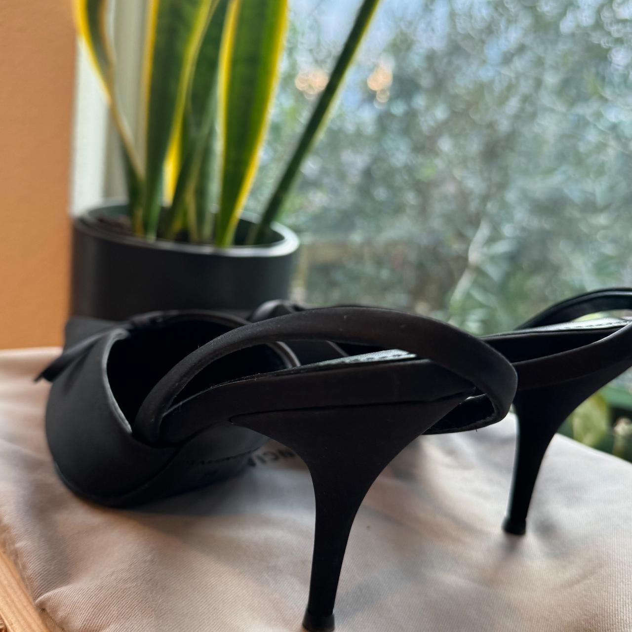 VIP価格！【BALENCIAGA】ミュールナイフボウ Balenciaga Knife Leather Bow Mule Pumps | Neiman Marcus