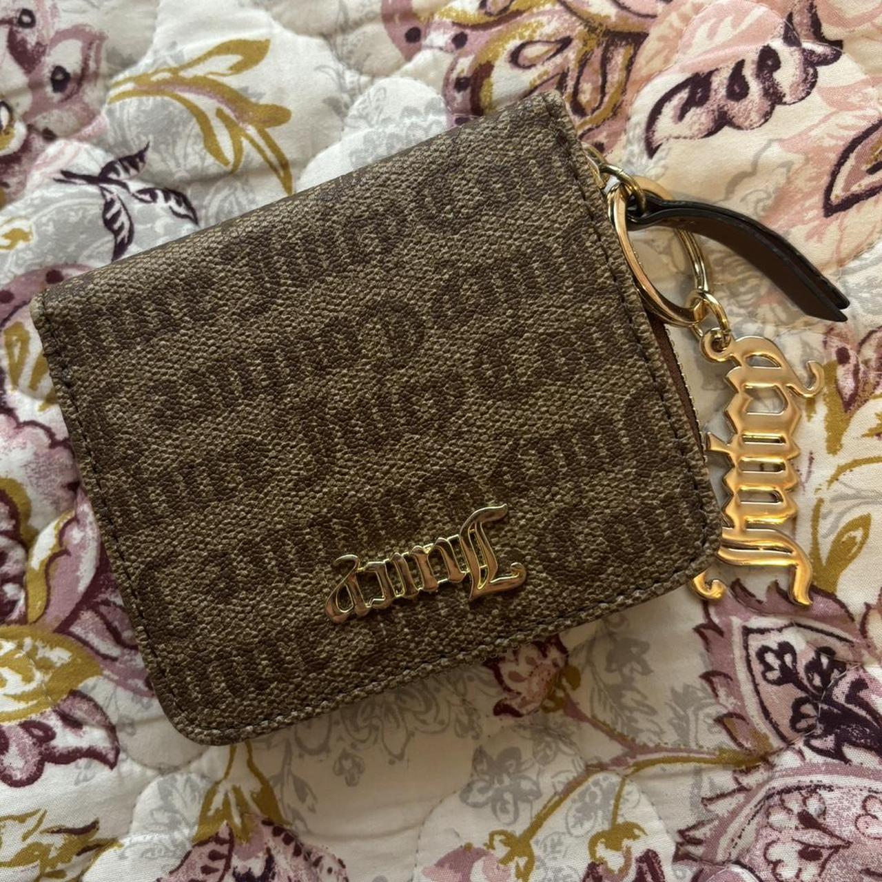 item listed by felicityyg08