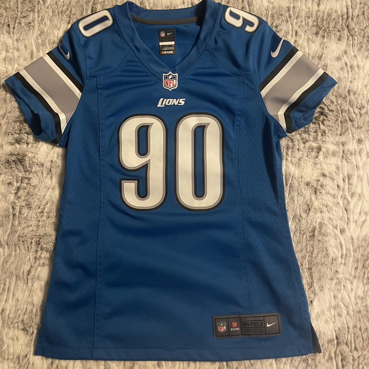 A sign? Ndamukong Suh jerseys discounted at Detroit Lions' shop