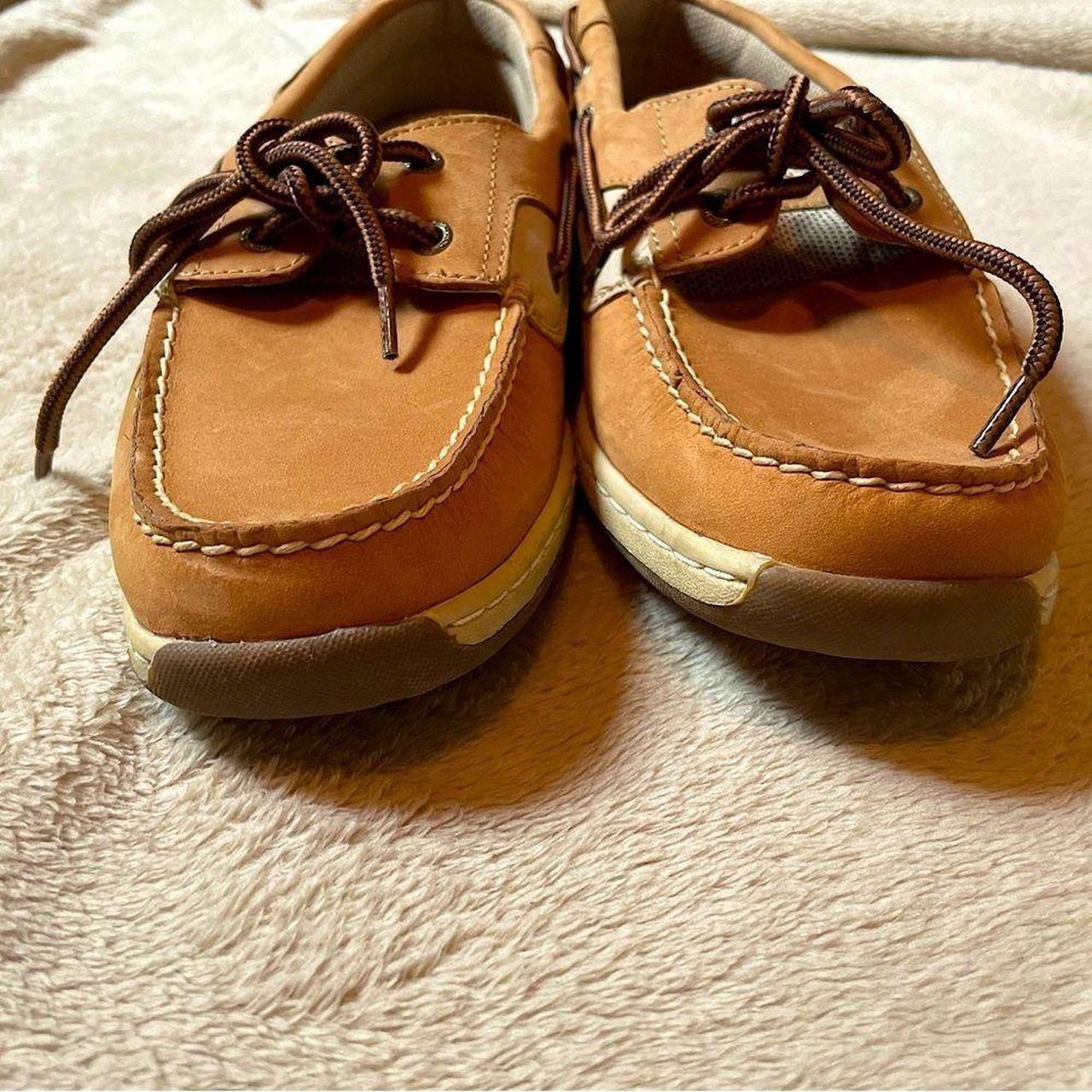 Eastland Women's Cream and Tan Boat-shoes (4)