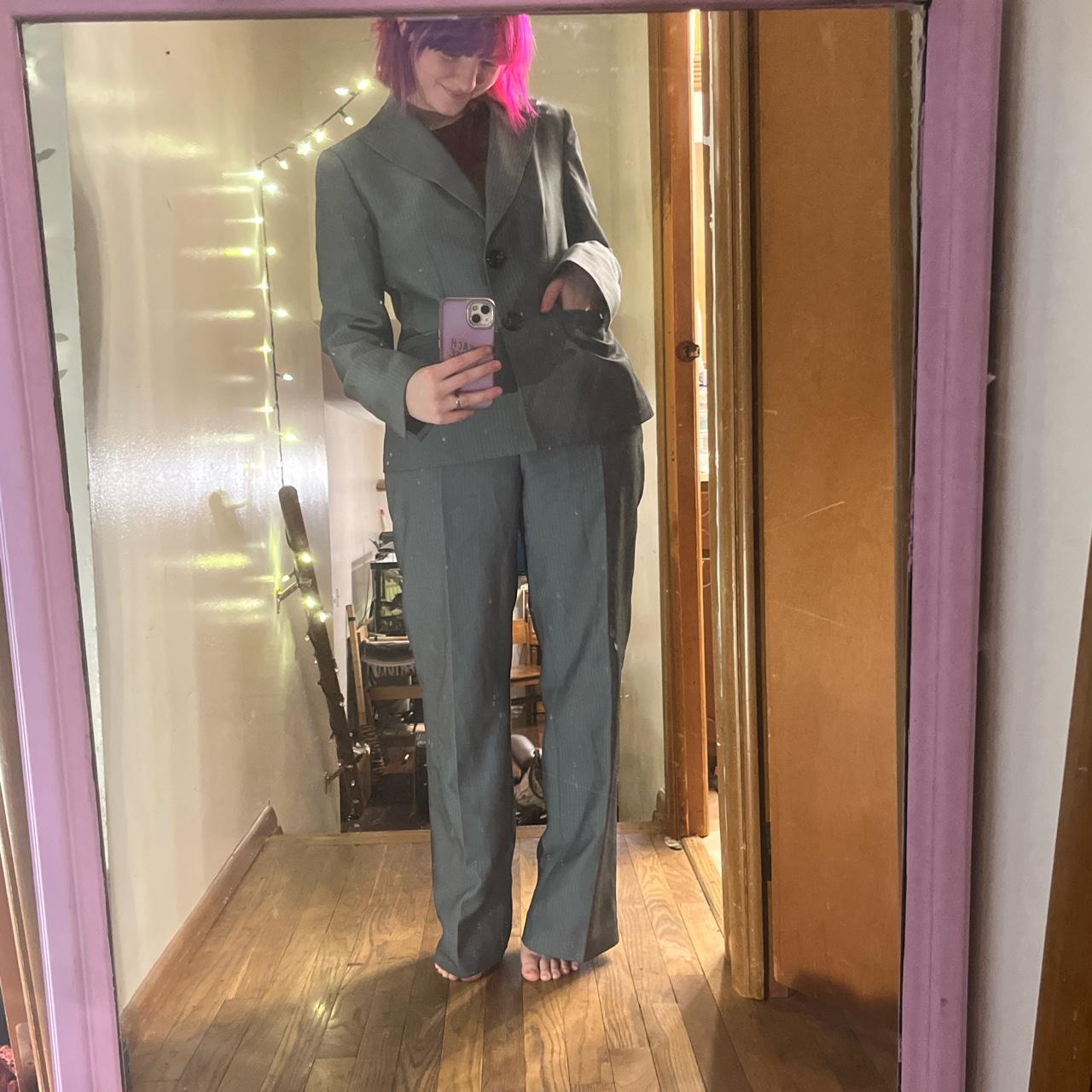 Le Suit Women's Grey Suit | Depop