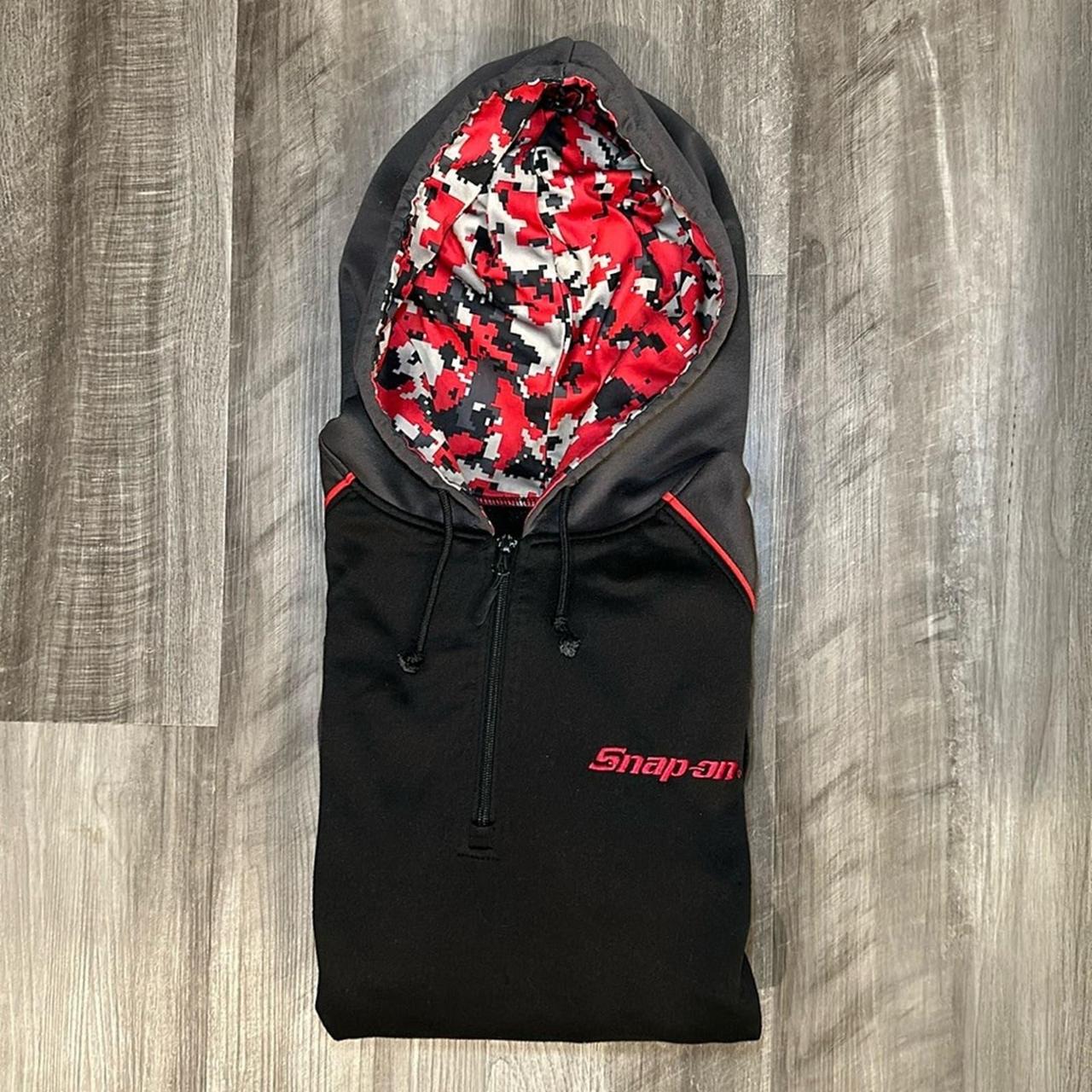 Snap On Hoodie XL Item is preowned. Color is Depop