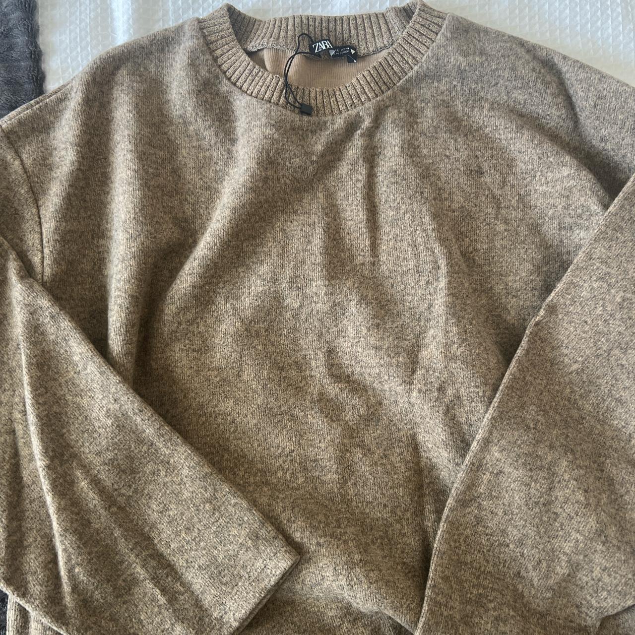 Zara jumper size L Slightly a crop Worn few times... - Depop