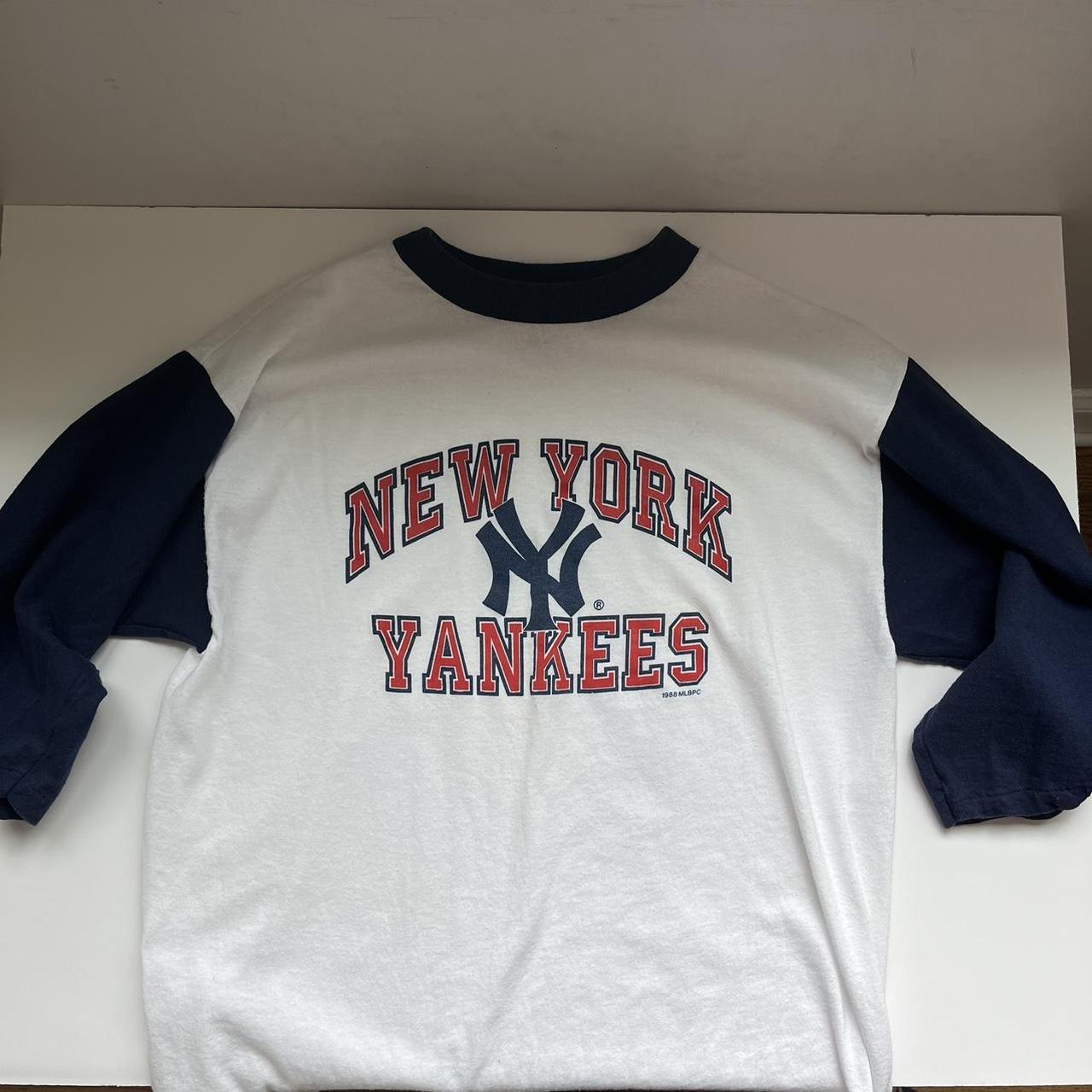 Vintage 1980s New York Yankees Baseball Logo T-Shirt