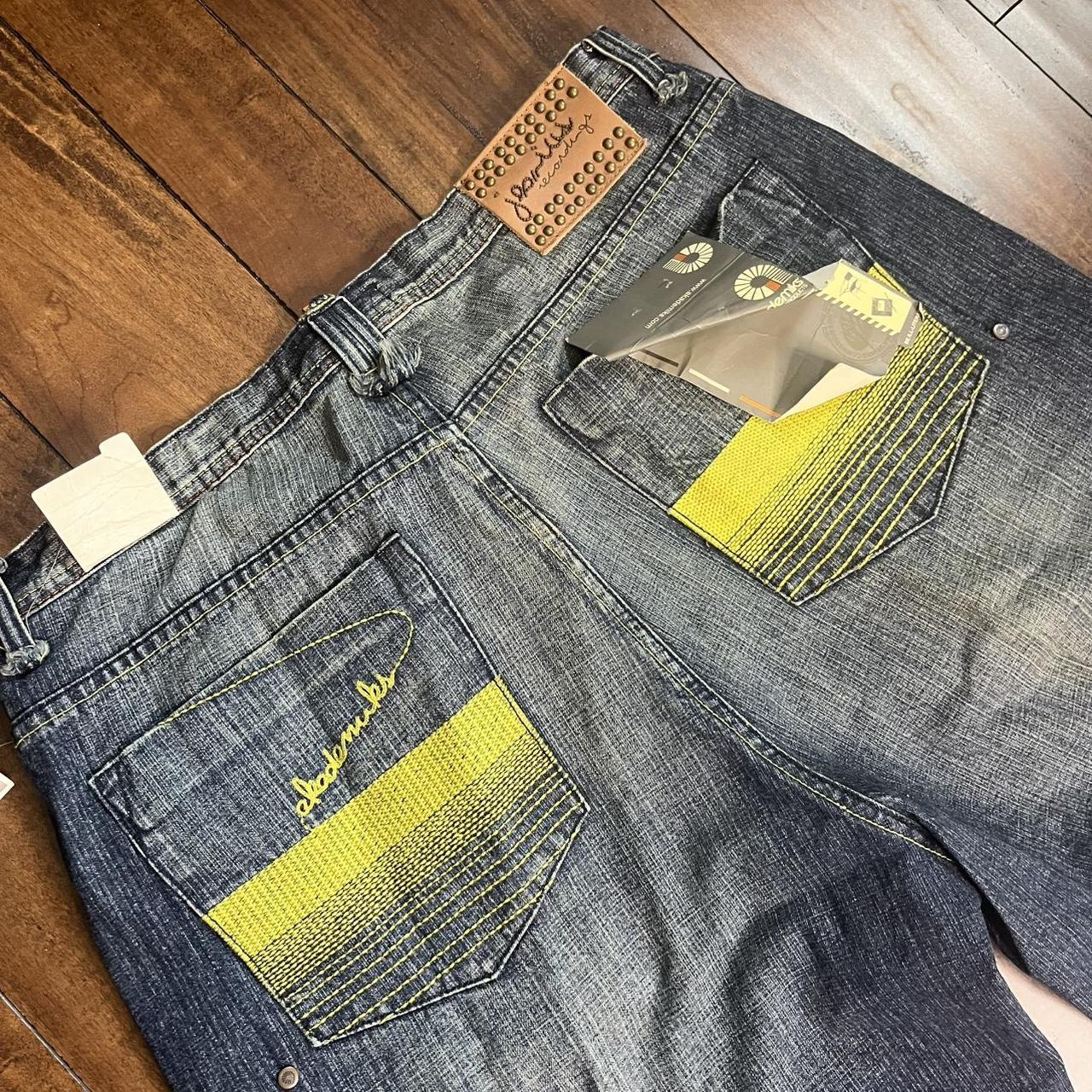 item listed by phasetwothreads