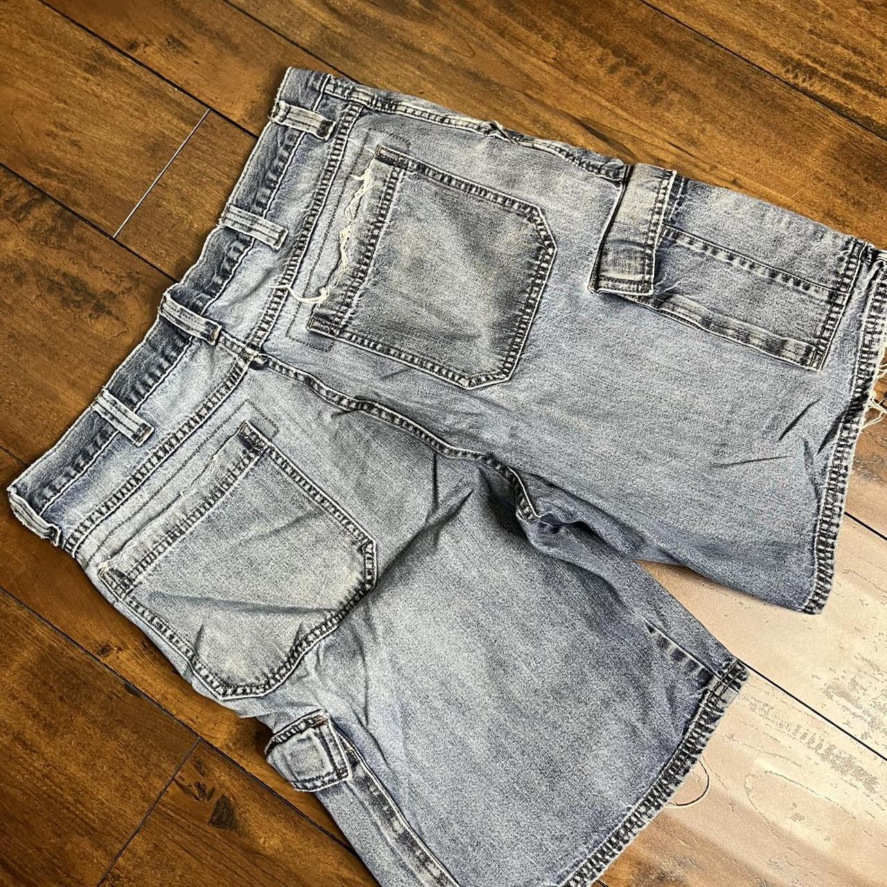 item listed by phasetwothreads