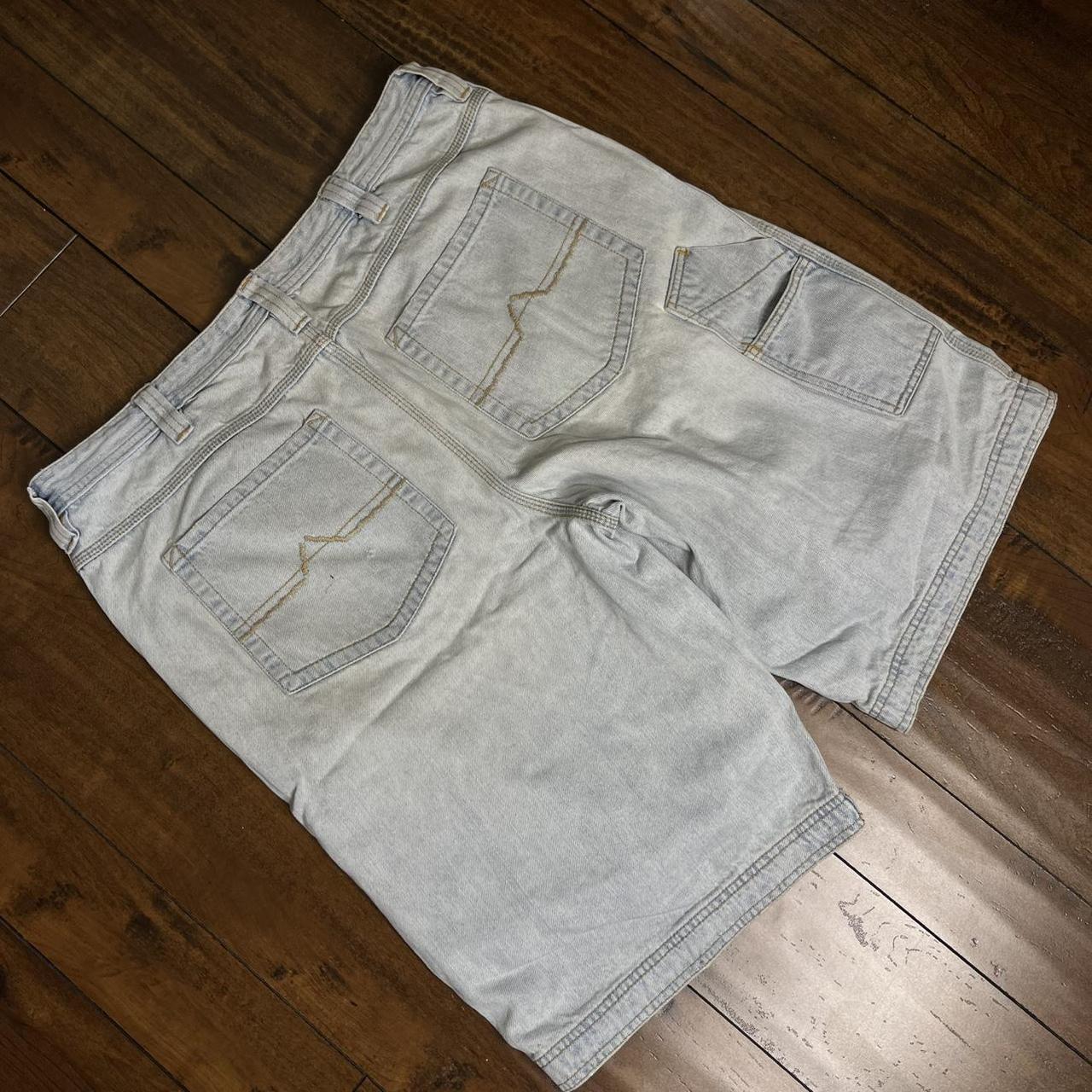 item listed by phasetwothreads