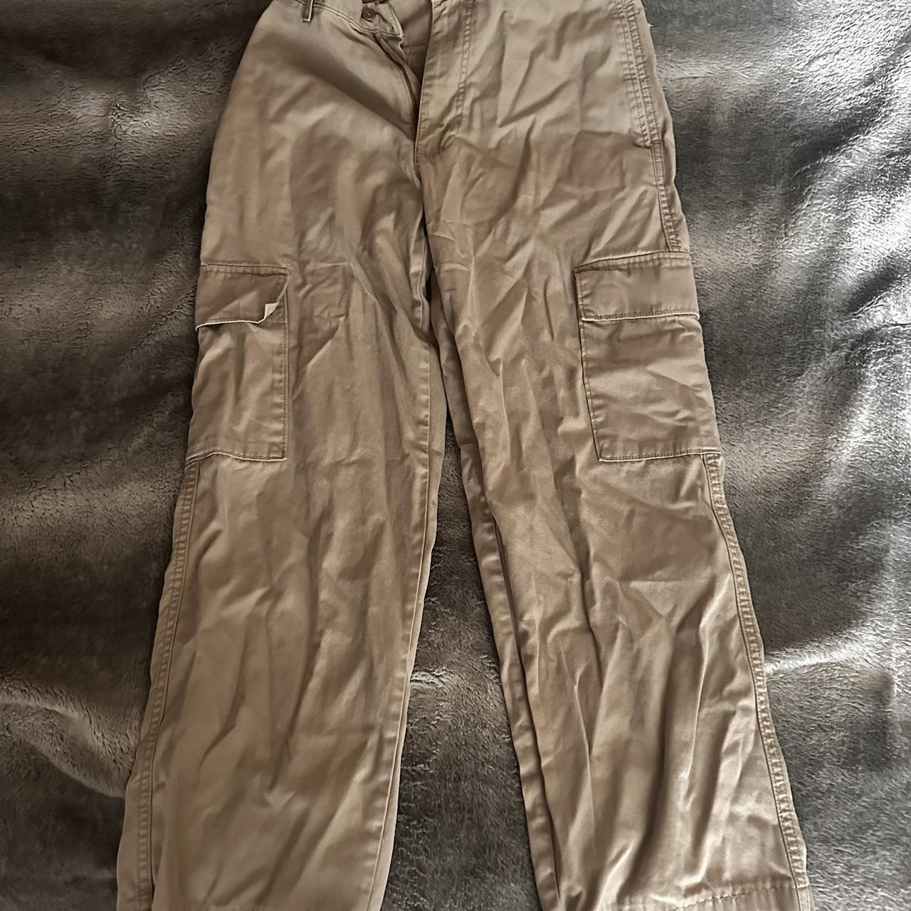 dockers cargo pants - Depop