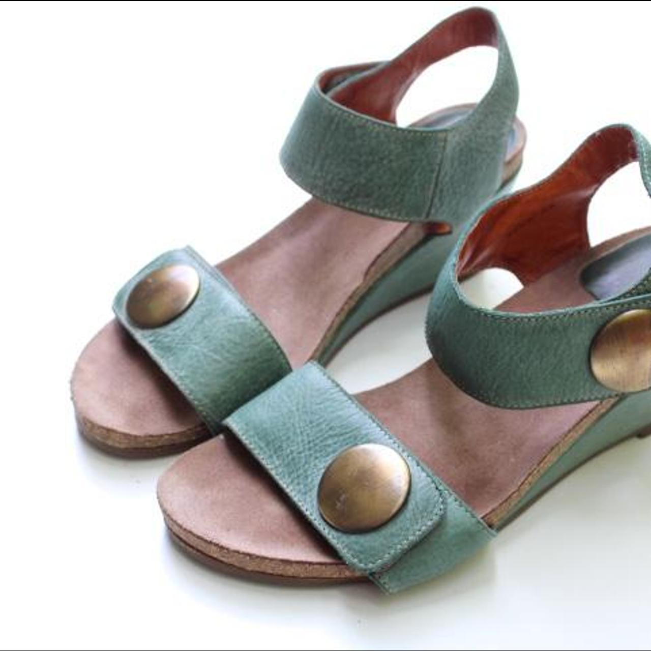 taos sandals
