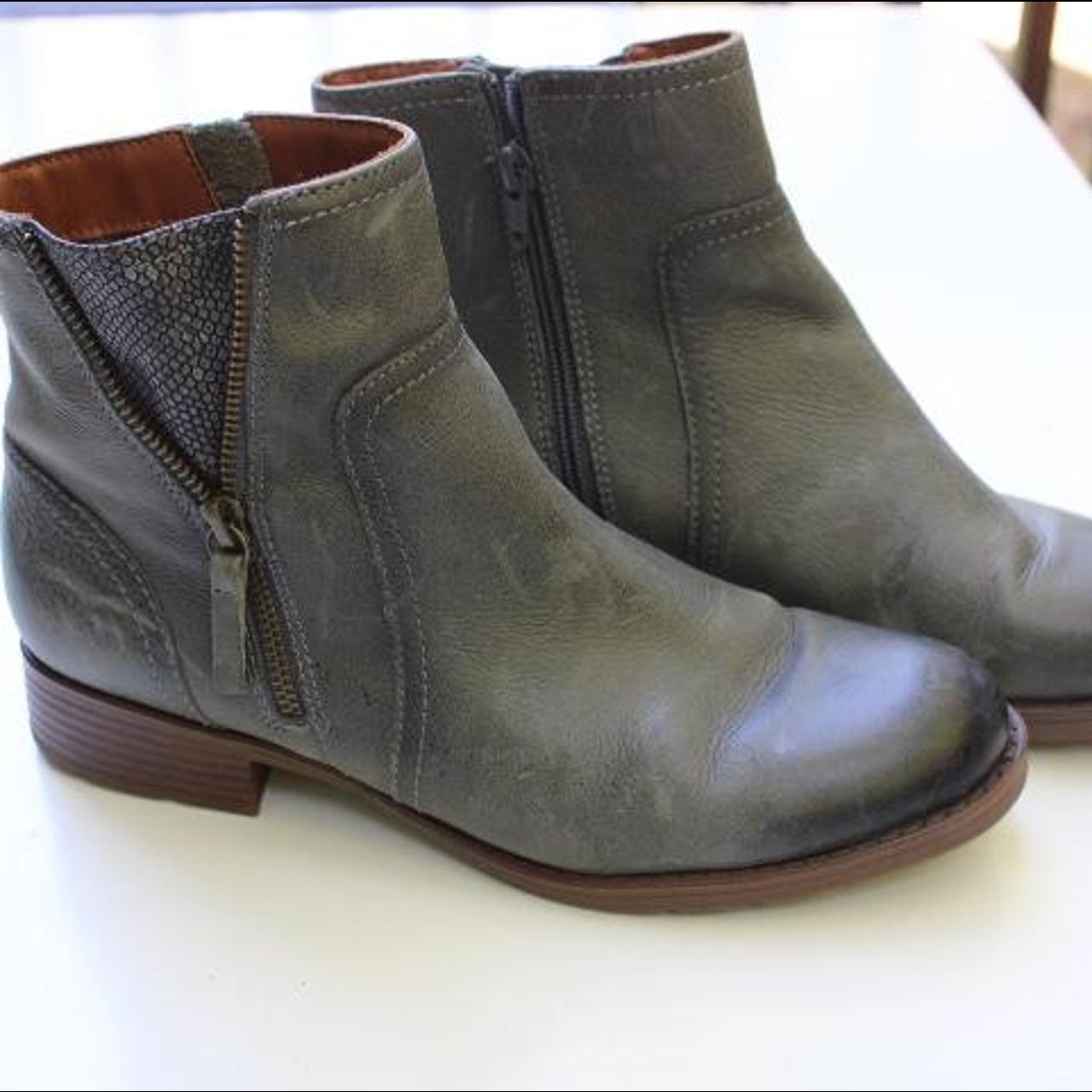 comfortiva ankle boots