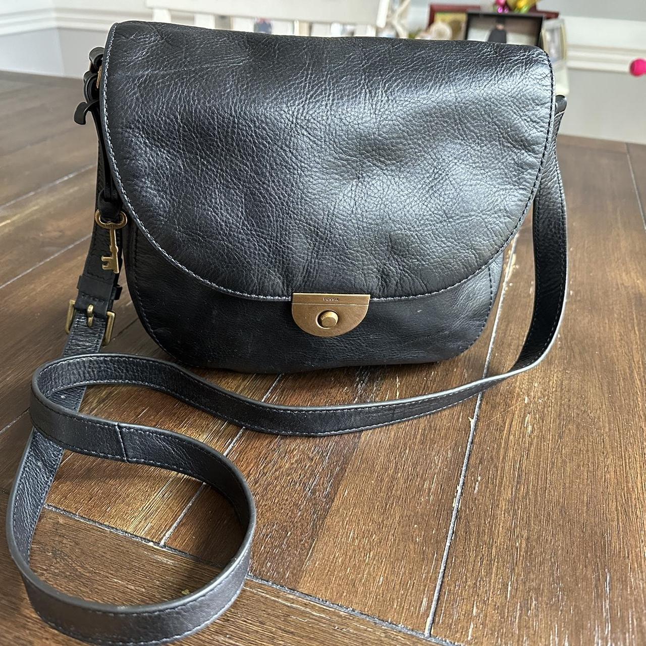 Fossil Emi Saddle bag Genuine leather. Black. Brass