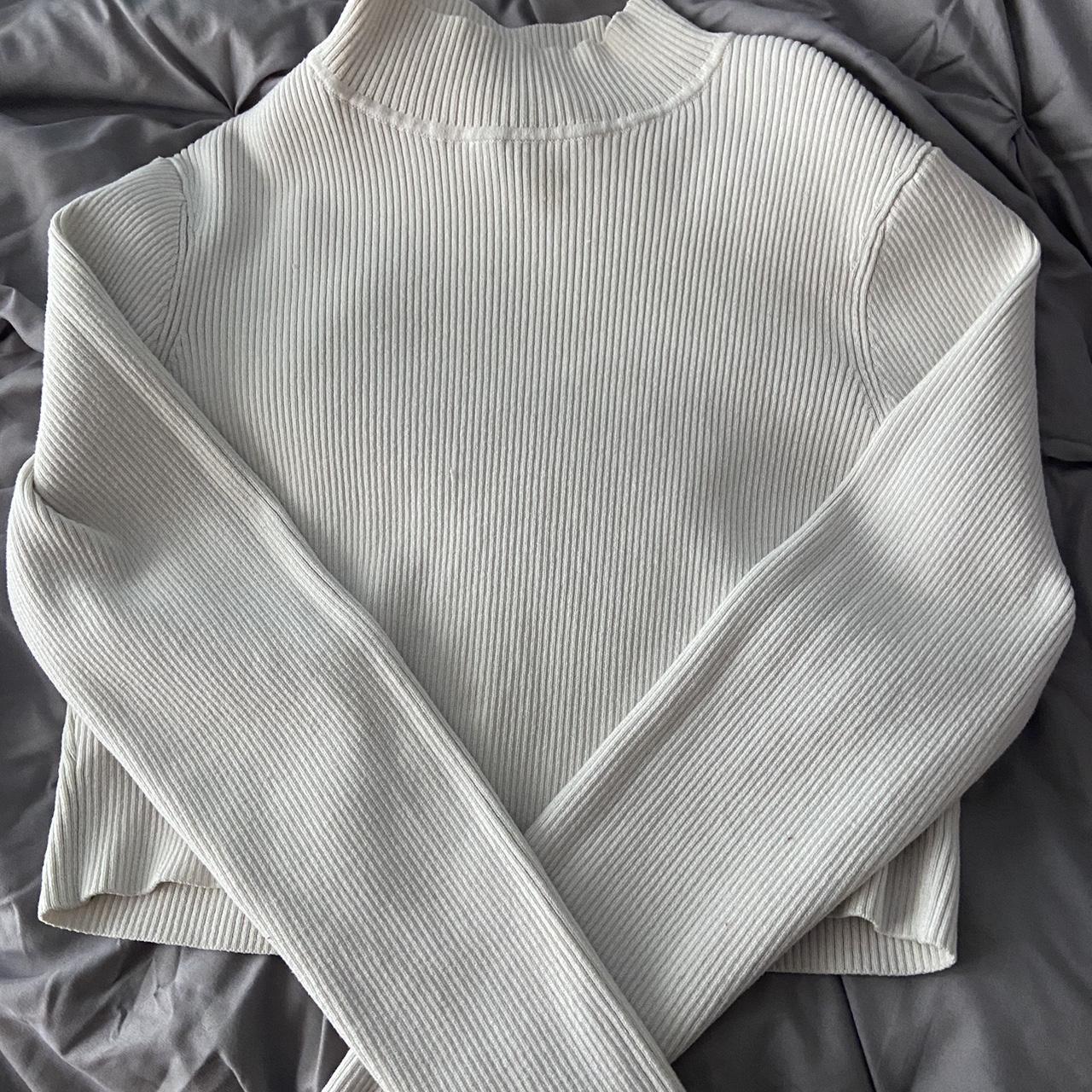 H&M Women's White Jumper Depop