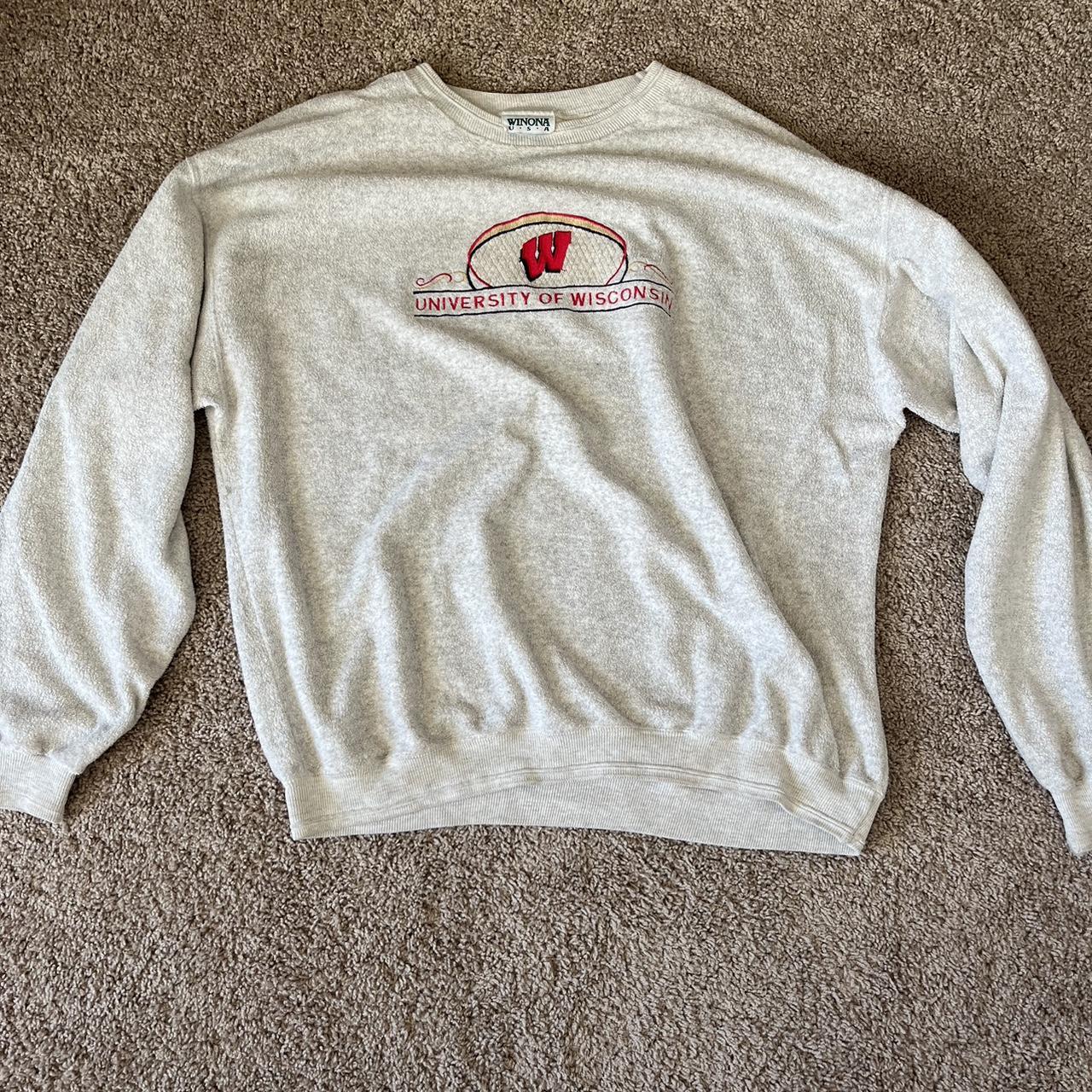 Vintage 90s Winona USA - University of Wisconsin-... - Depop