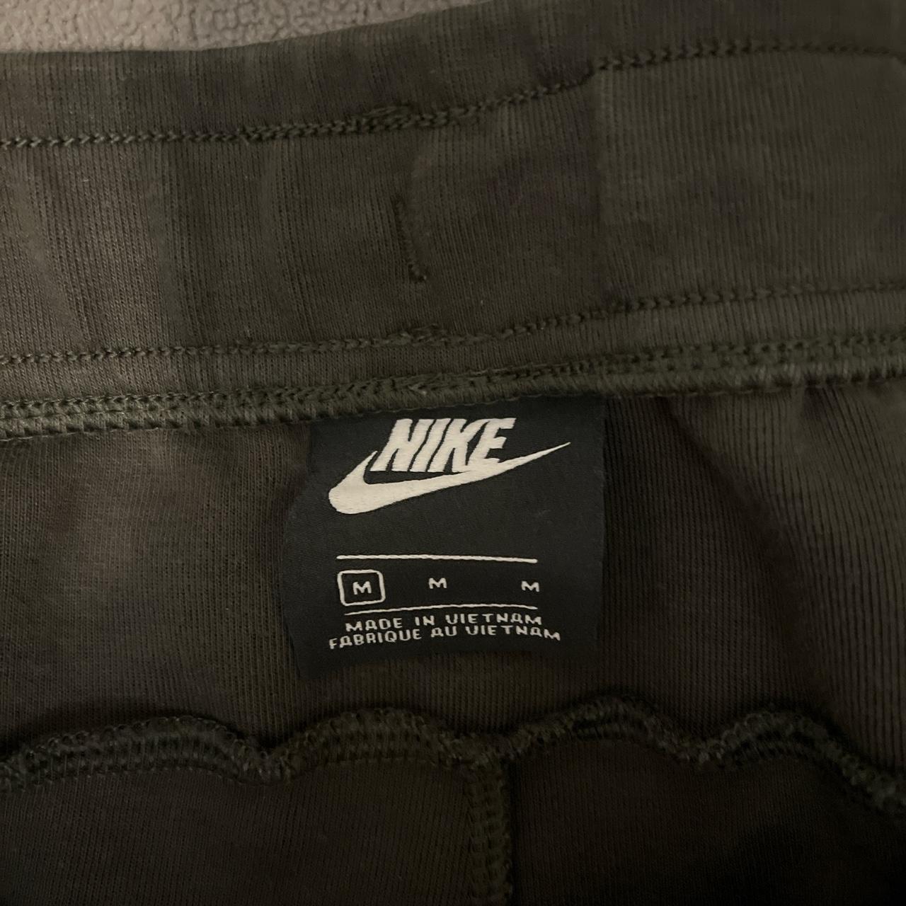 army green nikes mens