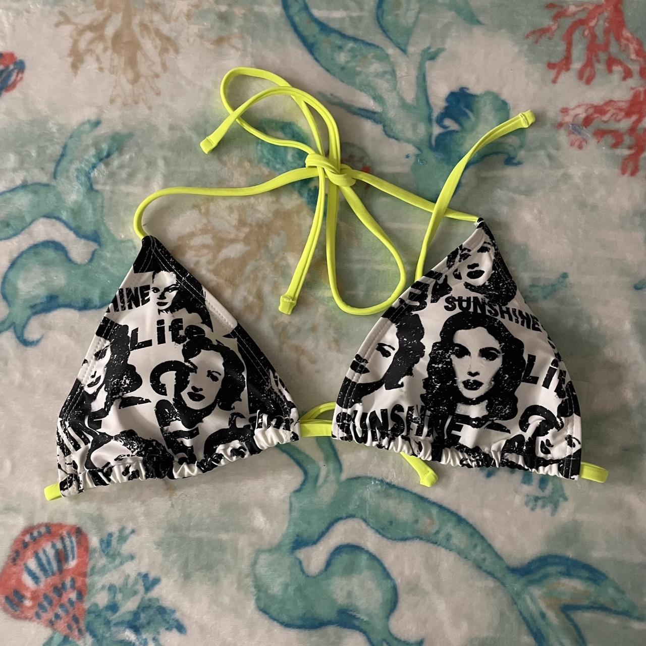 Bathing suit top Unknown brand, I never wore it... - Depop