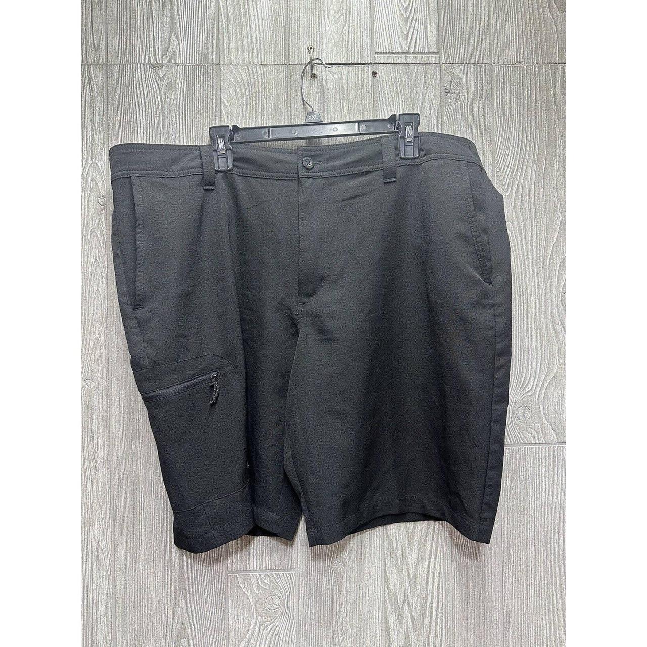 Magellan Fish Gear Shorts Back Men’s 42. Quik... - Depop