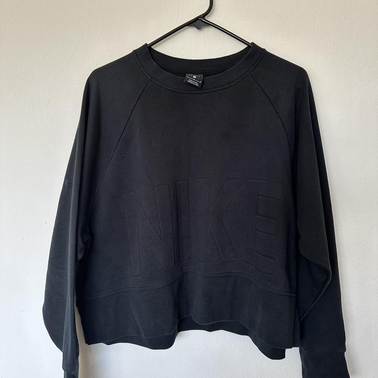 cropped pullover nike