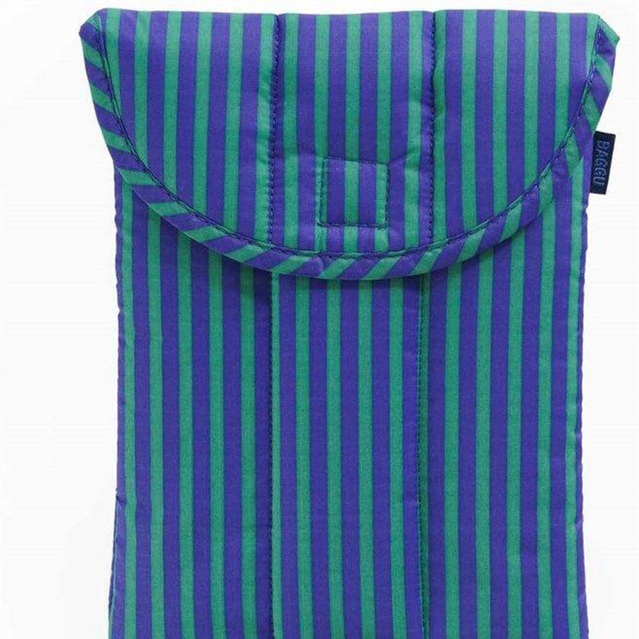 ISO BAGGU Puffy Tablet Sleeve (8 inch). (ISO DO NOT... Depop