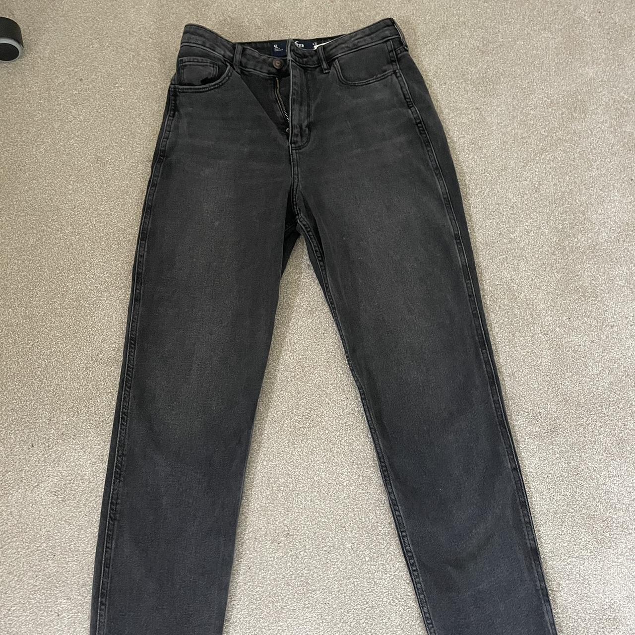 Hollister black ultra high rise mom jeans W27 L29 - Depop
