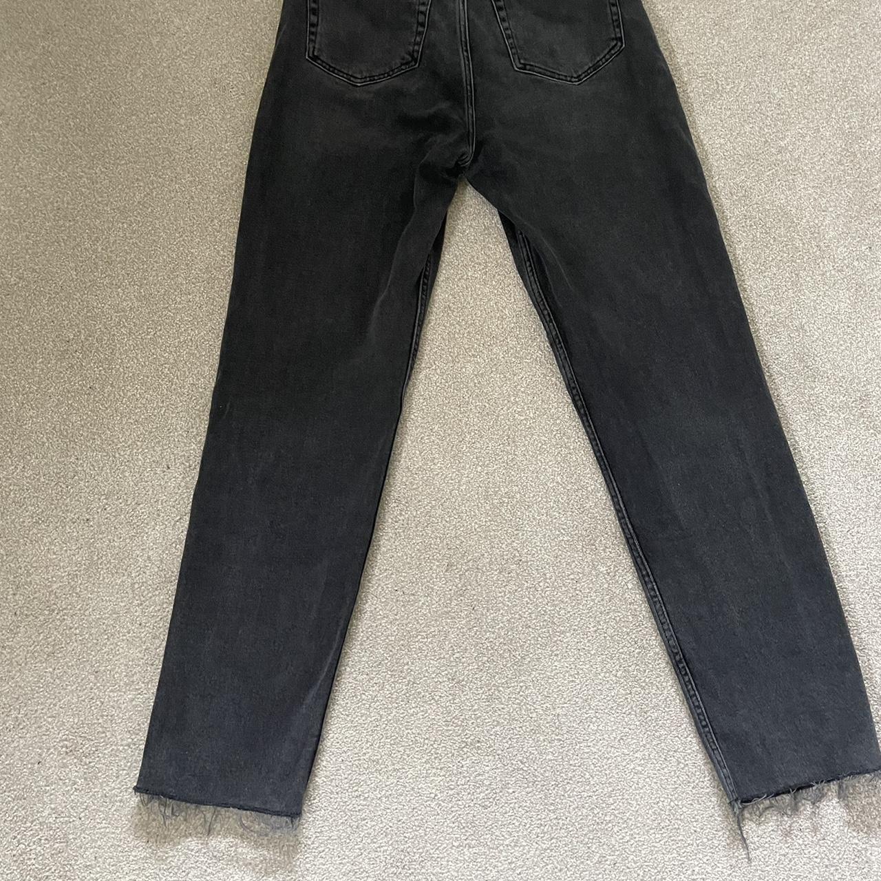 Hollister Black Ultra High Rise Mom Jeans W27 L29 - Depop