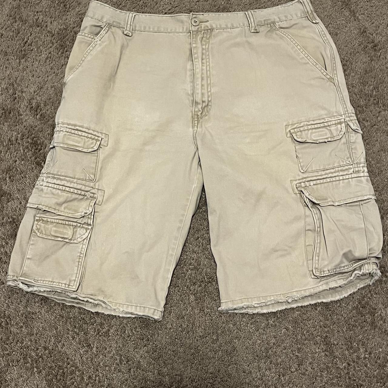 Plugg Co cargo shorts!!! in size 36!! Cleaned very... - Depop