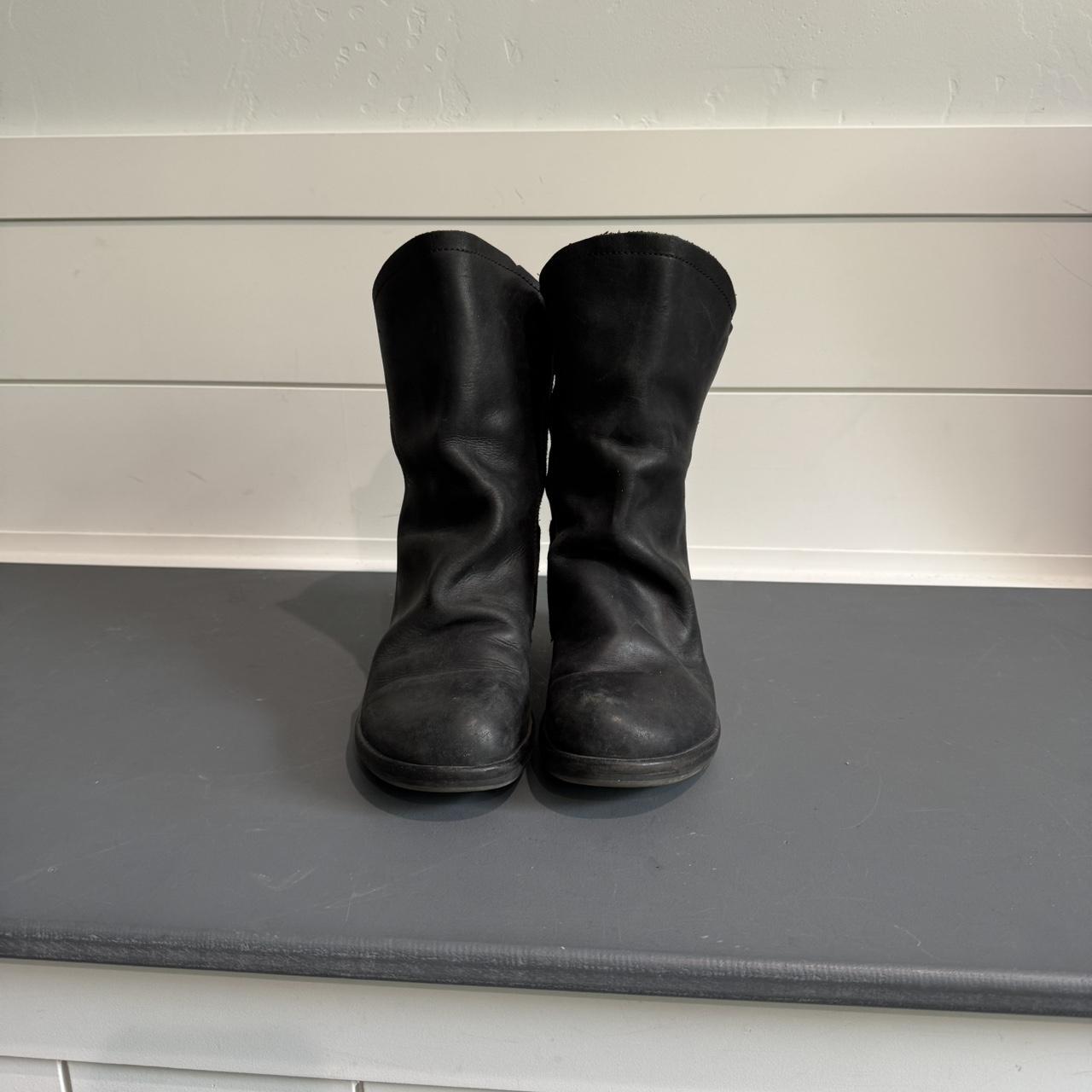 item listed by osiris_chic