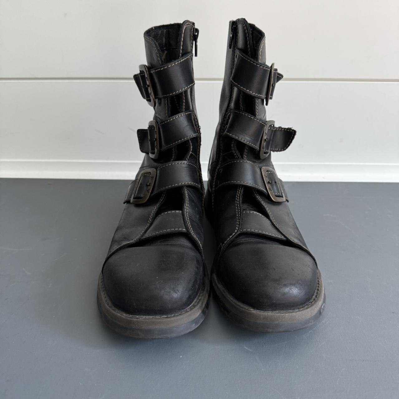 item listed by osiris_chic