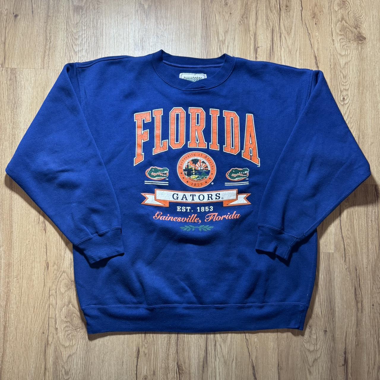 Florida Gators crewneck size XL cracking but still... - Depop