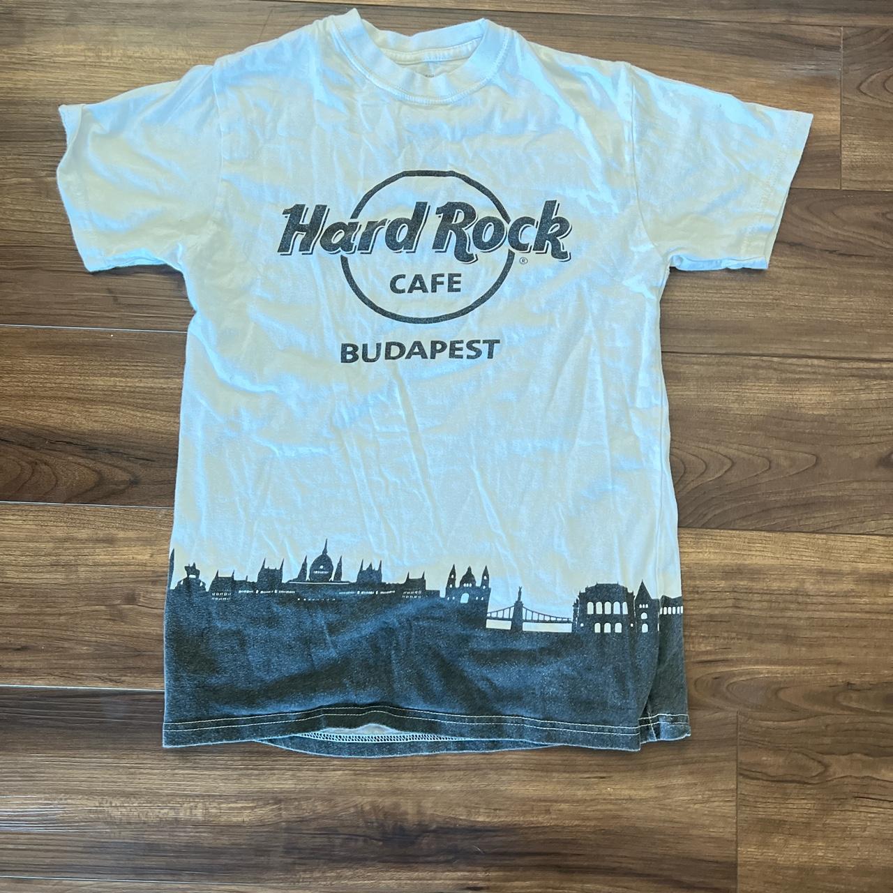 Hard Rock Cafe Men's Black and White T-shirt | Depop