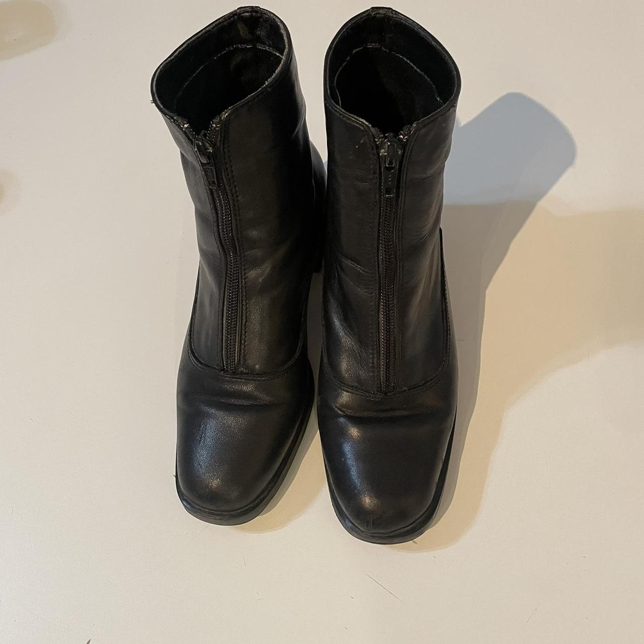 White Mountain Women's Black Boots | Depop