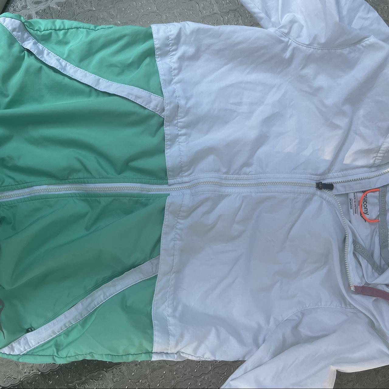 Saucony jackets deals womens green