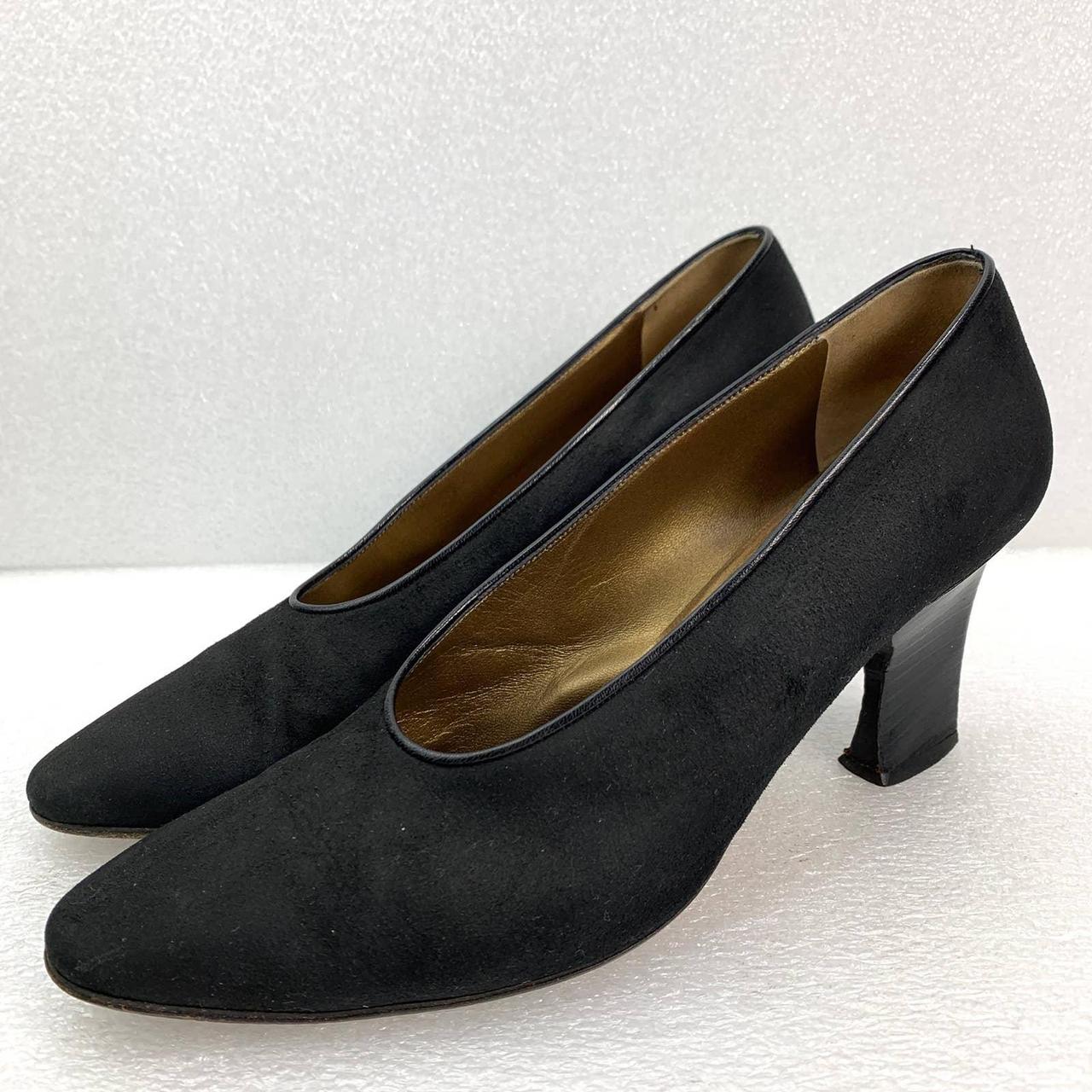 Yves Saint Laurent Clara Vintage Suede Pumps in... - Depop