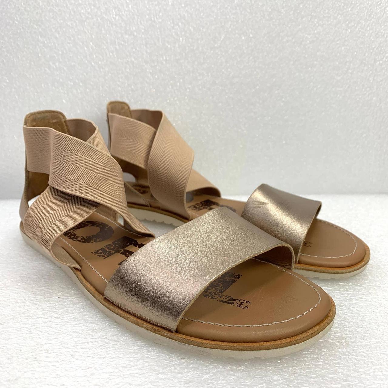 Sorel Women's Cream Sandals | Depop