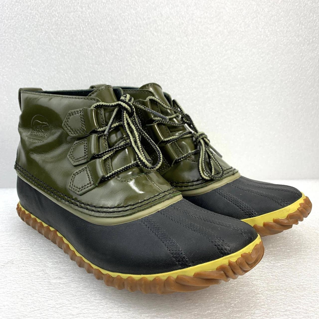 Sorel Waterproof Duck Boots in Olive Green and Black... - Depop