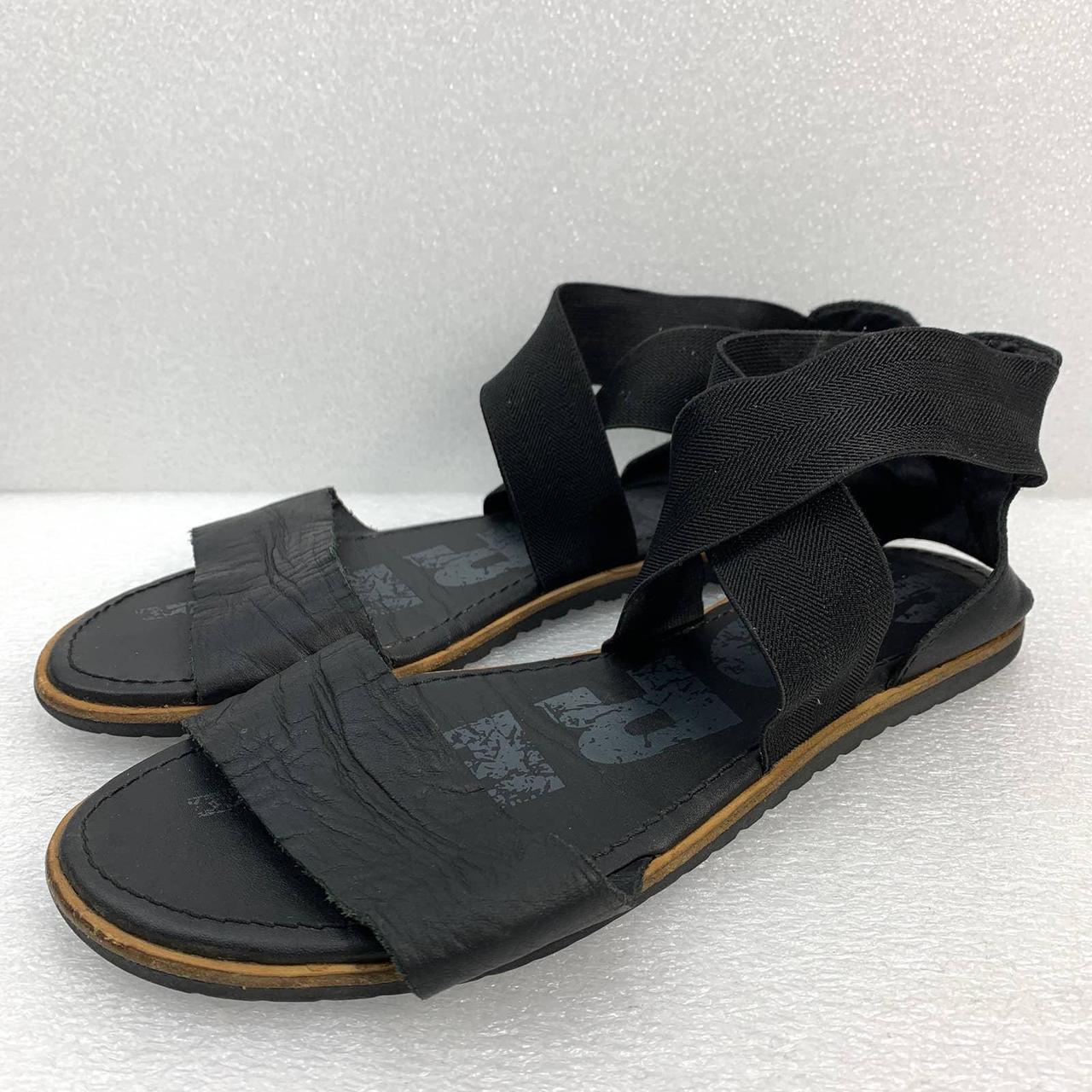 Sorel Women's Black and Tan Sandals (3)