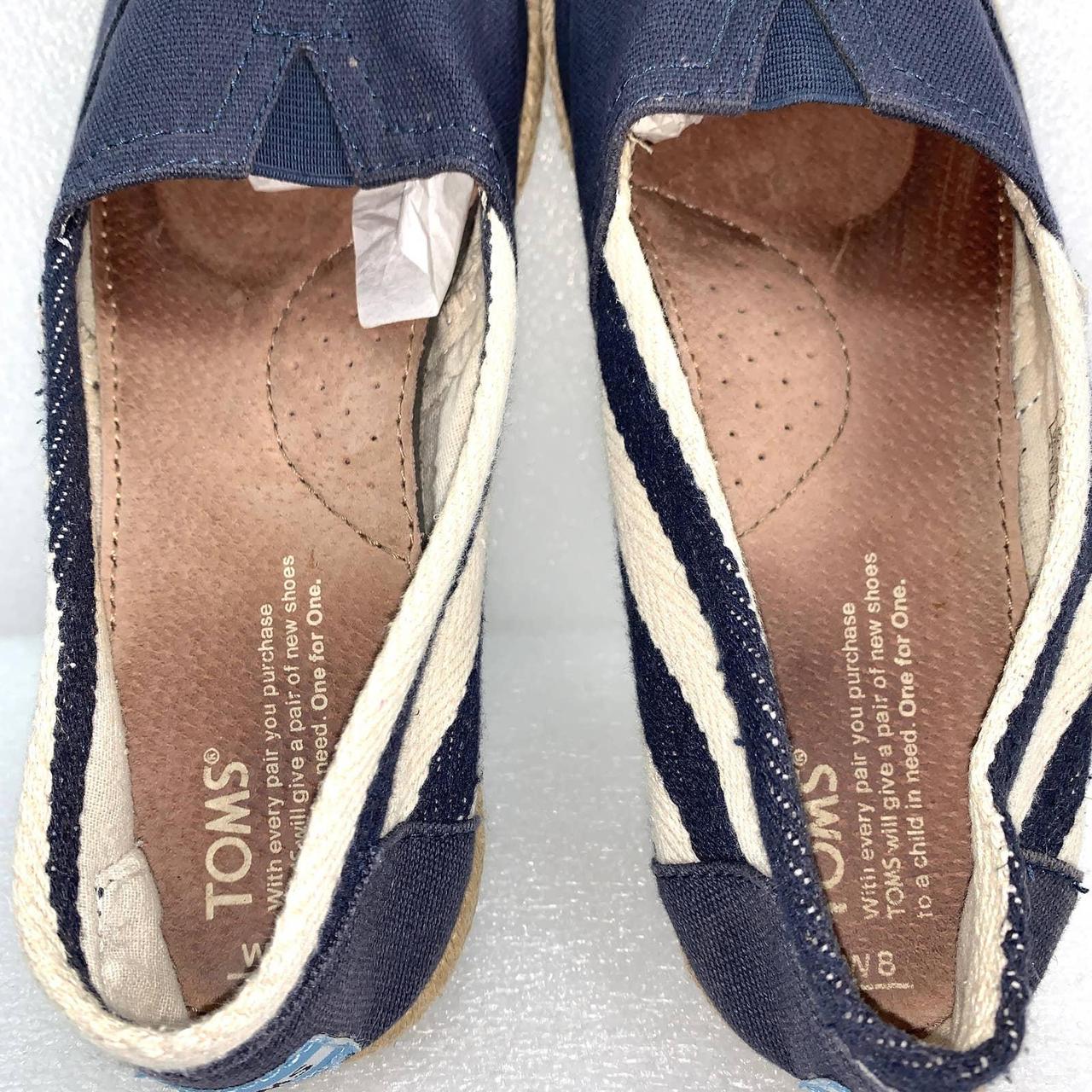 toms classic slip on shoes
