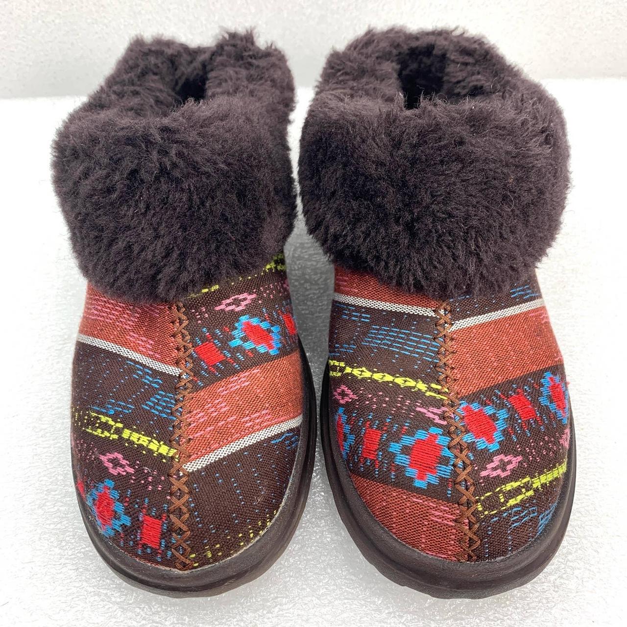 Dark red 2024 ugg slippers