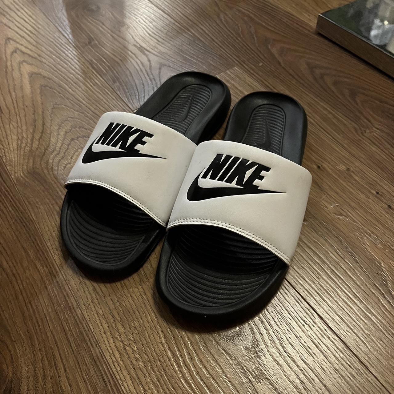 nike sliders black mens