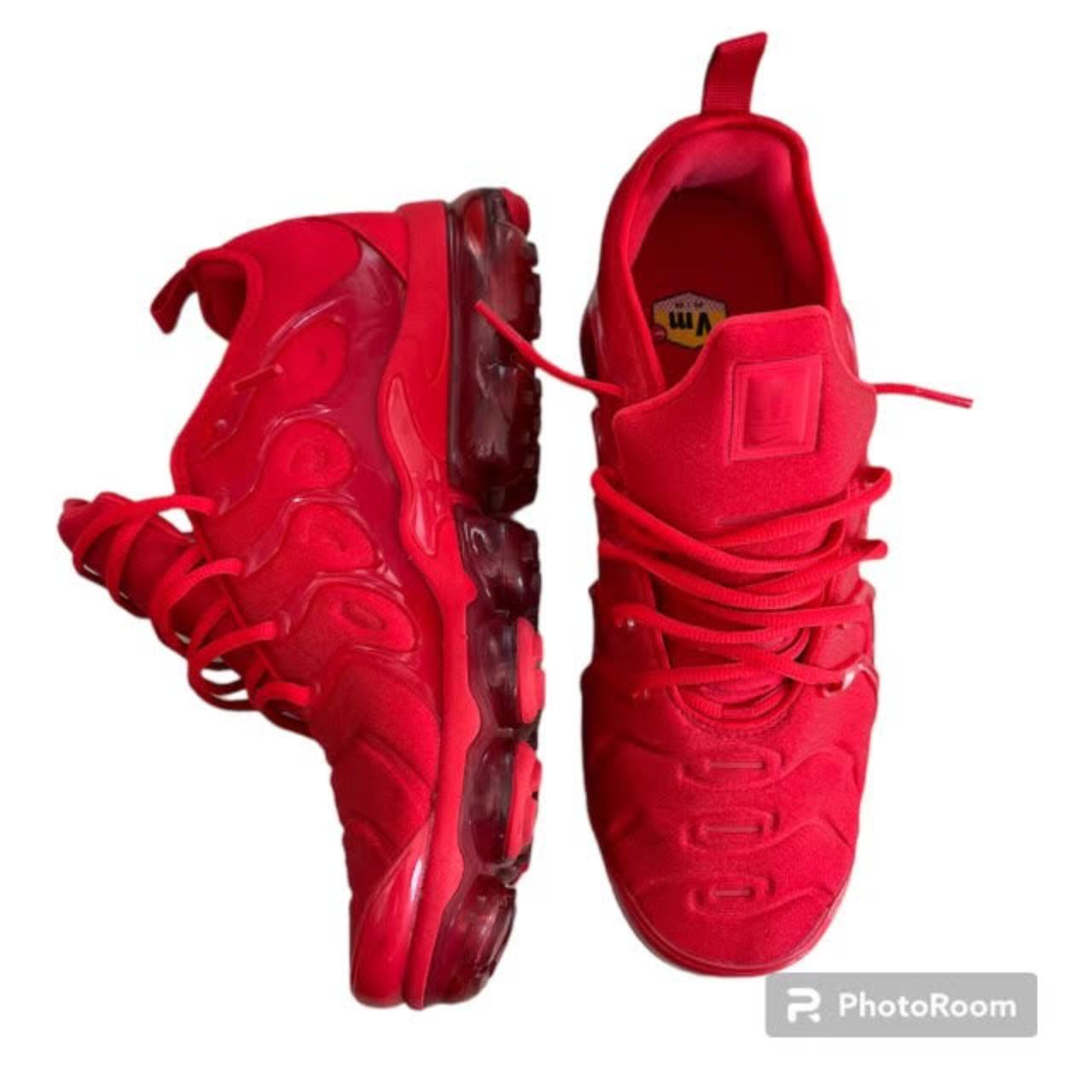 all red nike vapormax