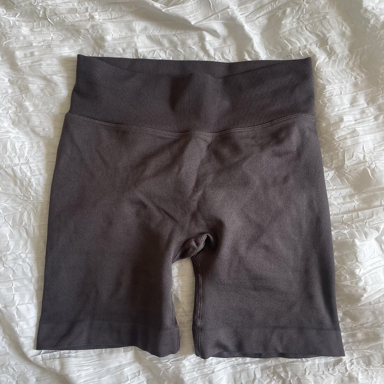 Alphalete Women's Brown and Black Shorts (2)