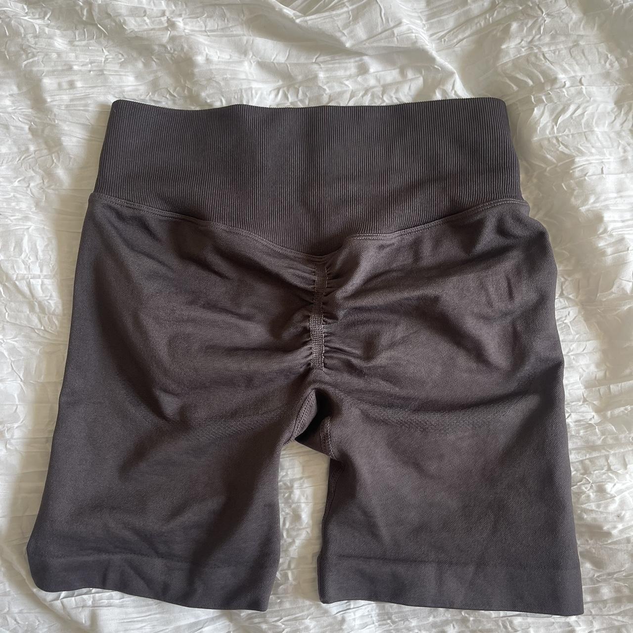 Alphalete Women's Brown and Black Shorts (3)