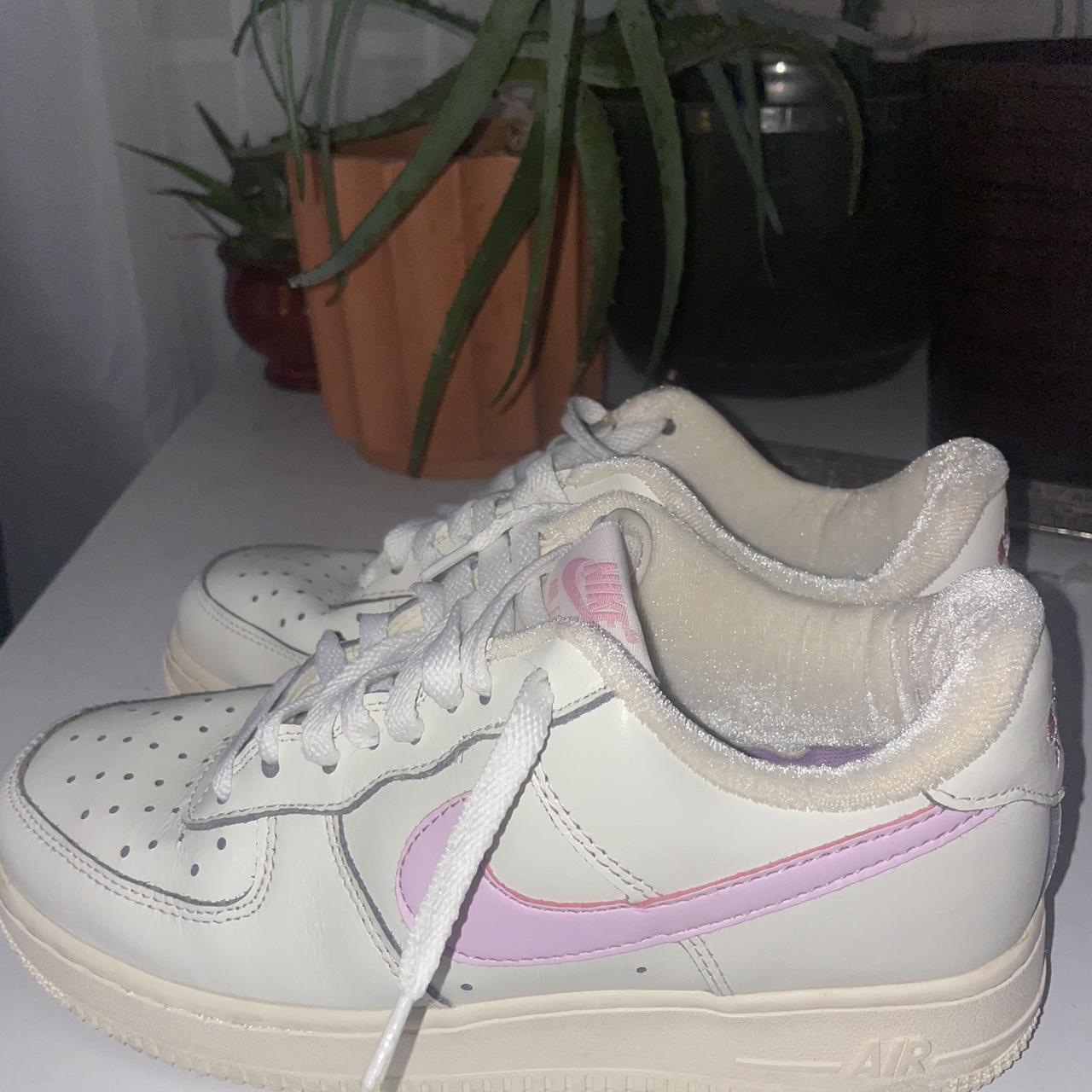 Nike pink store satin trainers