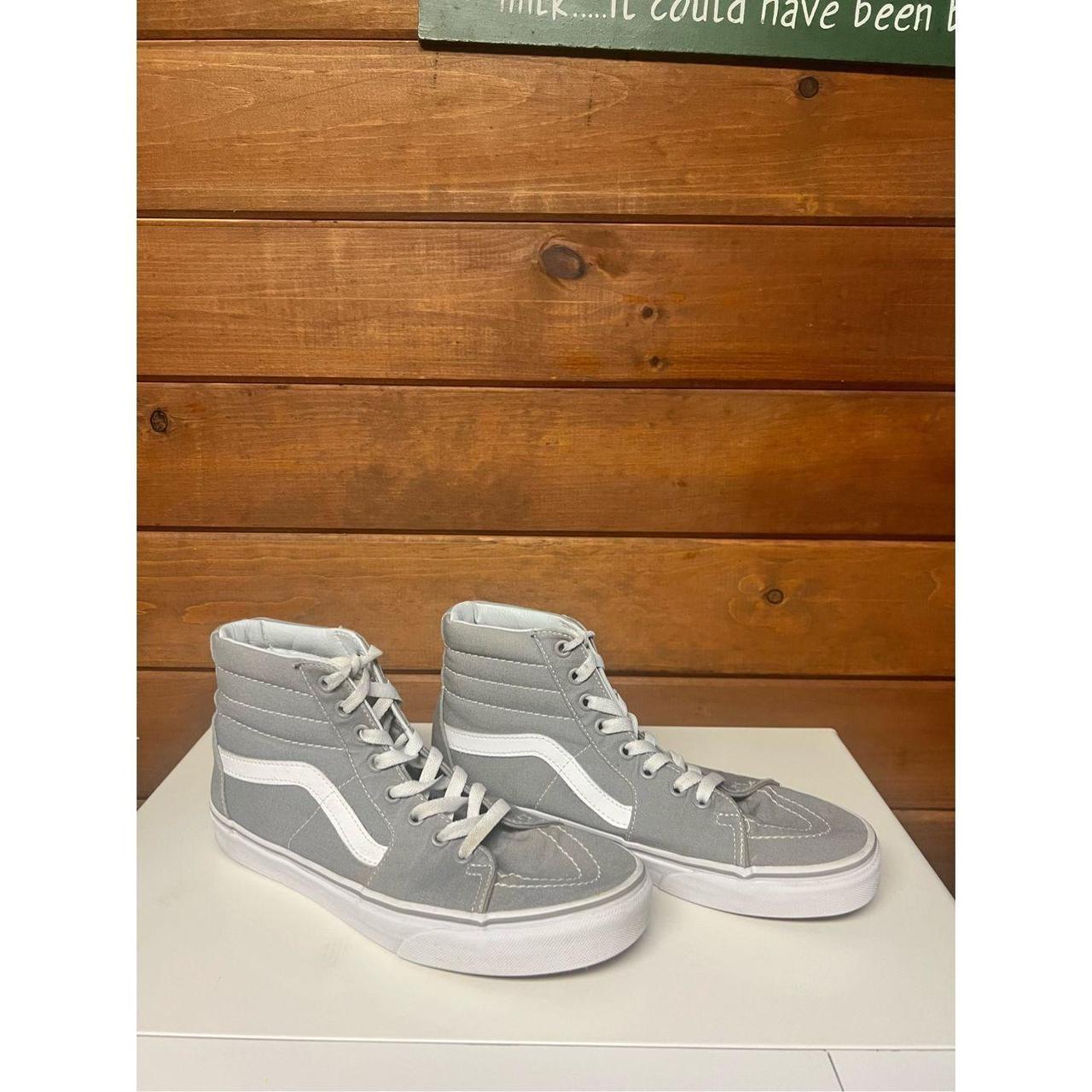 Vans chest clearance shoes