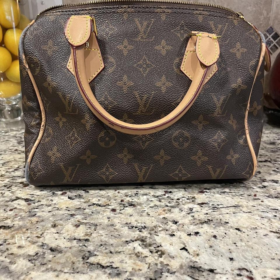 black & tan louis vuitton handbang ! if u buy be - Depop