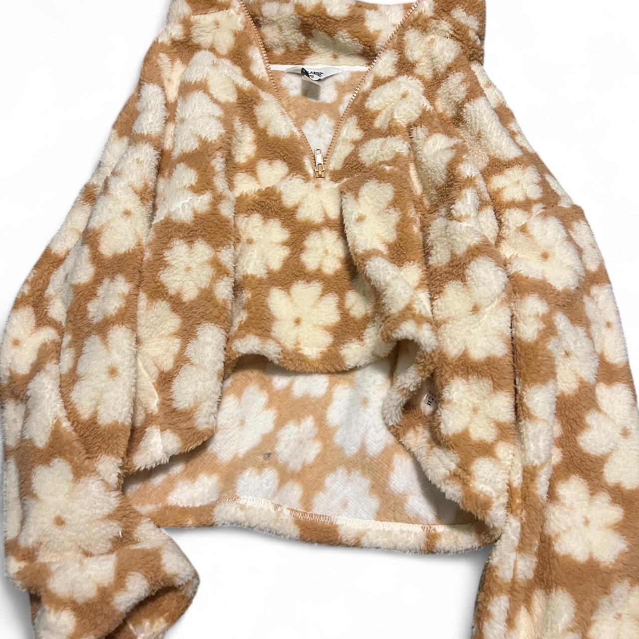 item listed by ariell_12