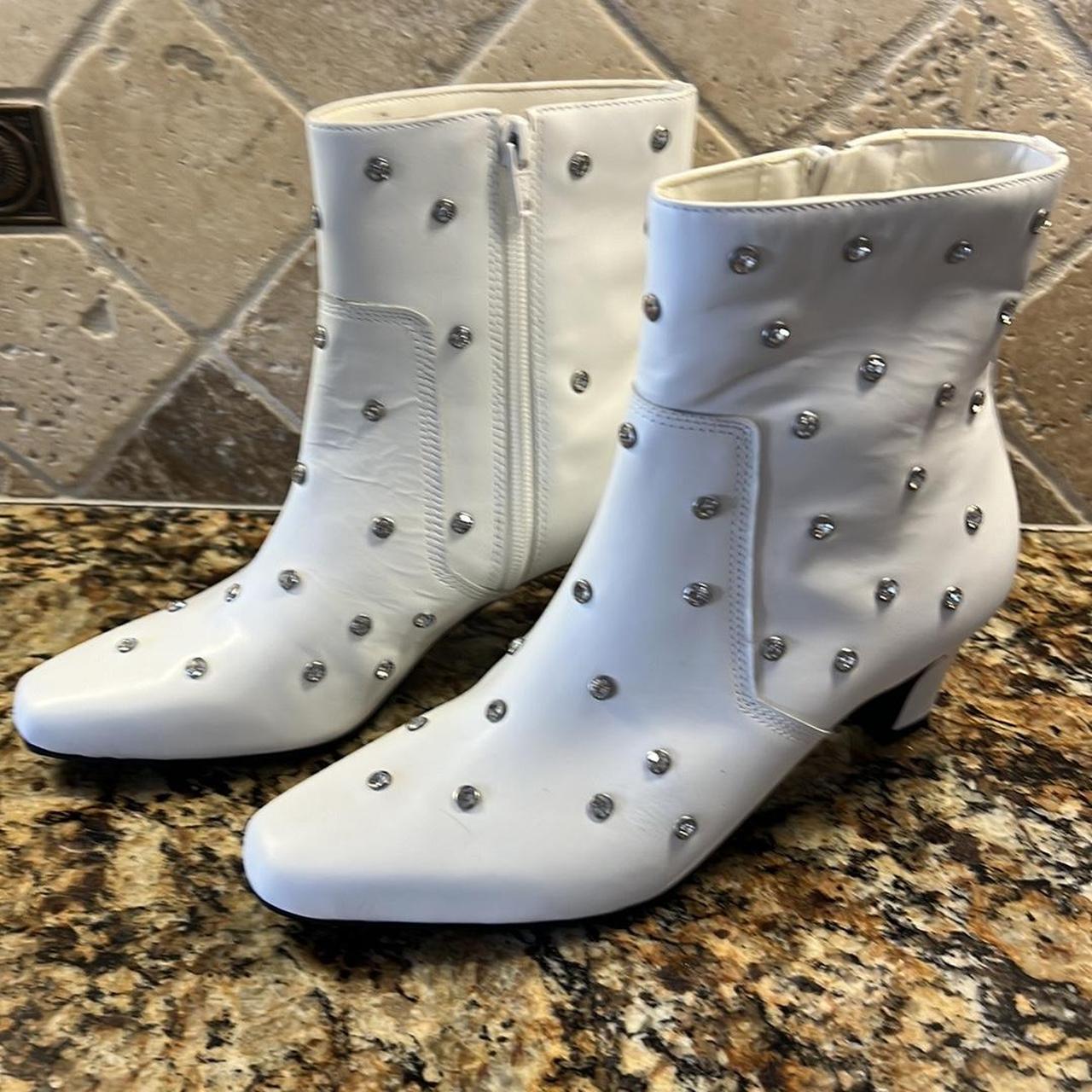 Gianni bini outlet white boots