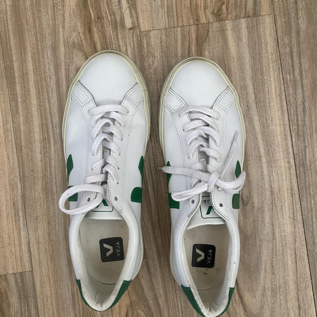 Veja Women's White and Green Trainers | Depop