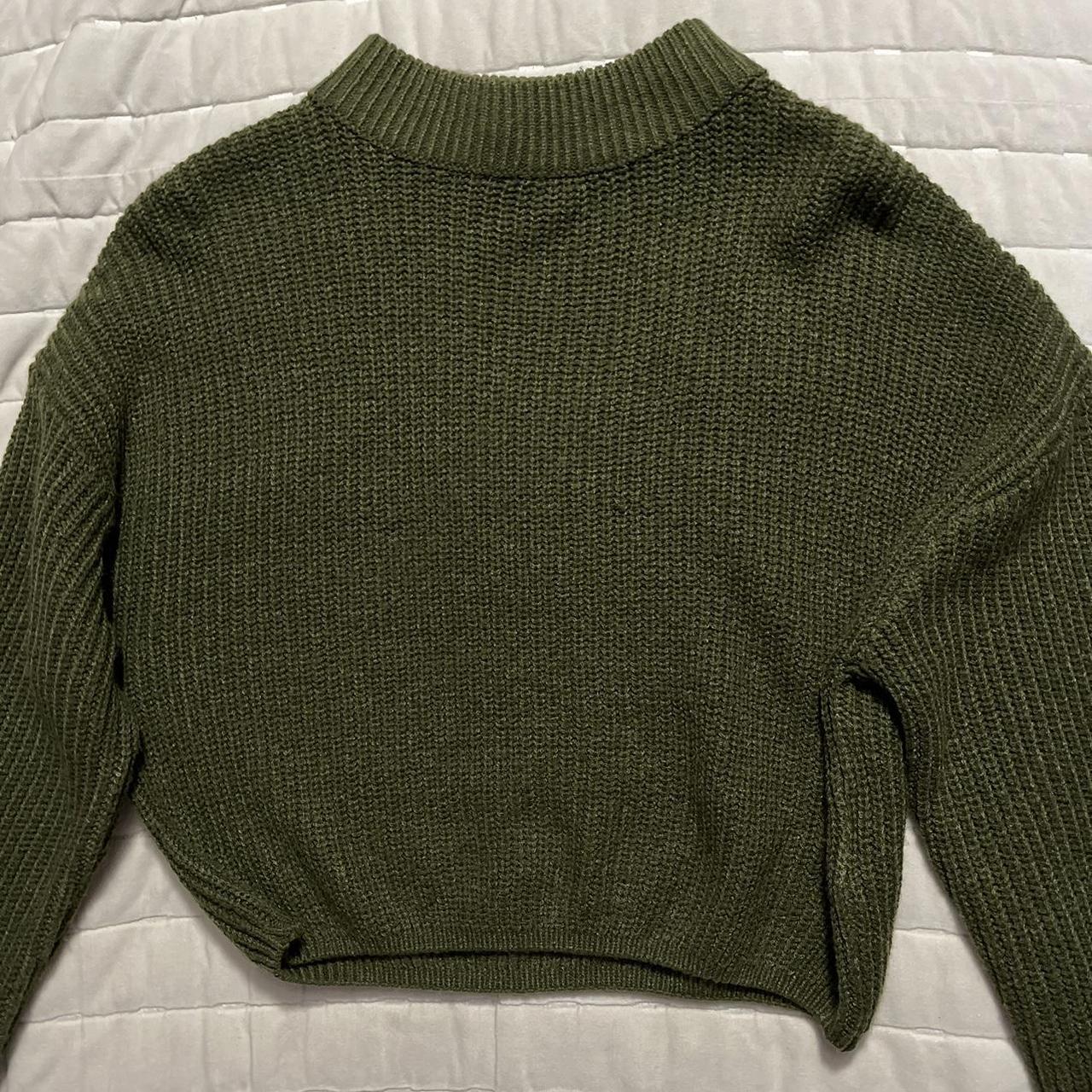 Green H&M knitted sweater!!! - Depop