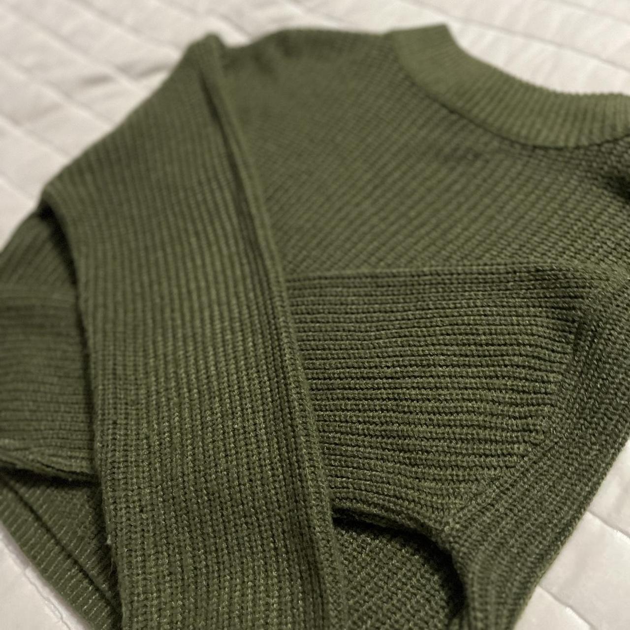 Green H&M knitted sweater!!! - Depop